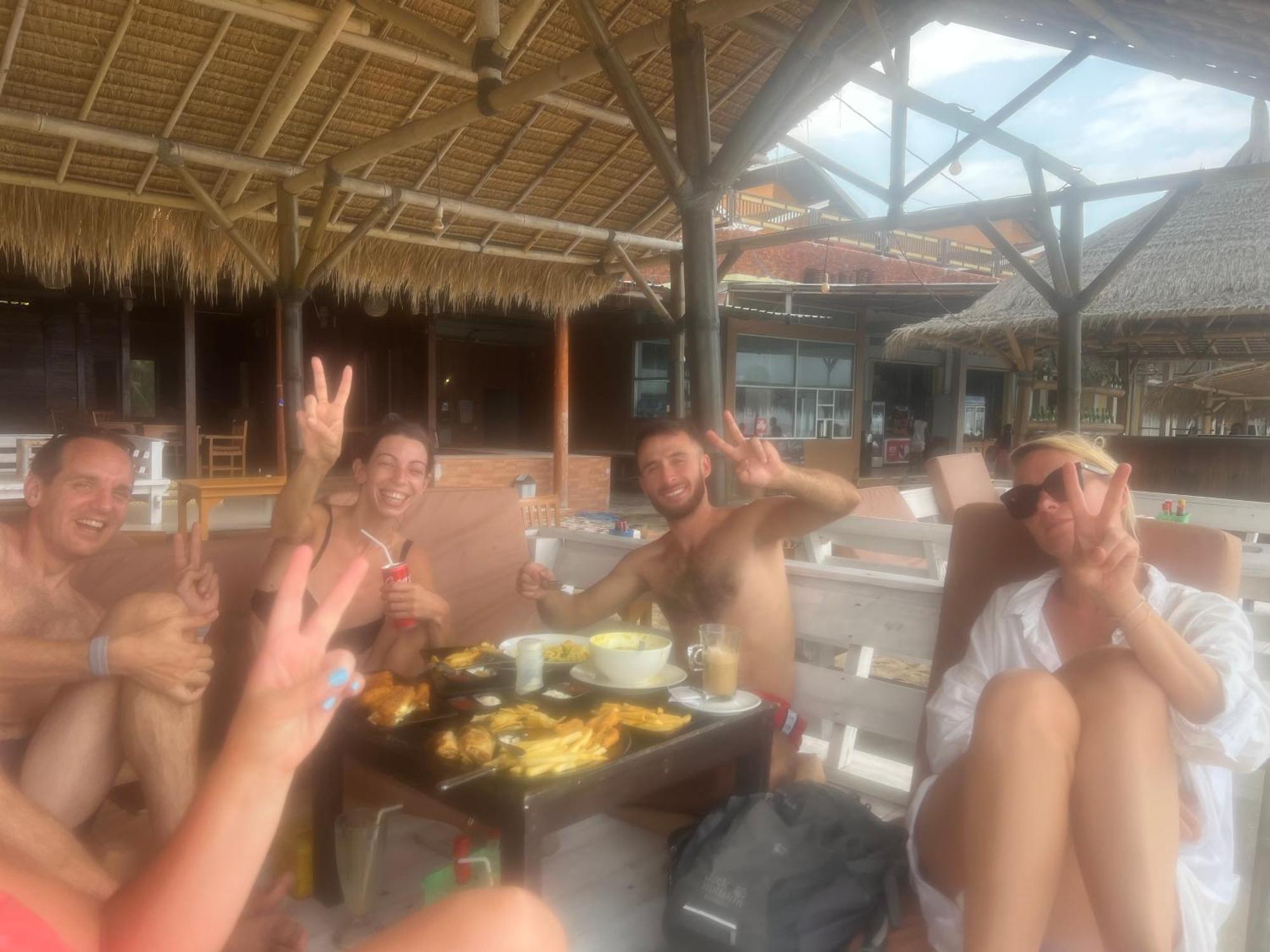 Bronze Bungalows Gili Meno Buitenkant foto