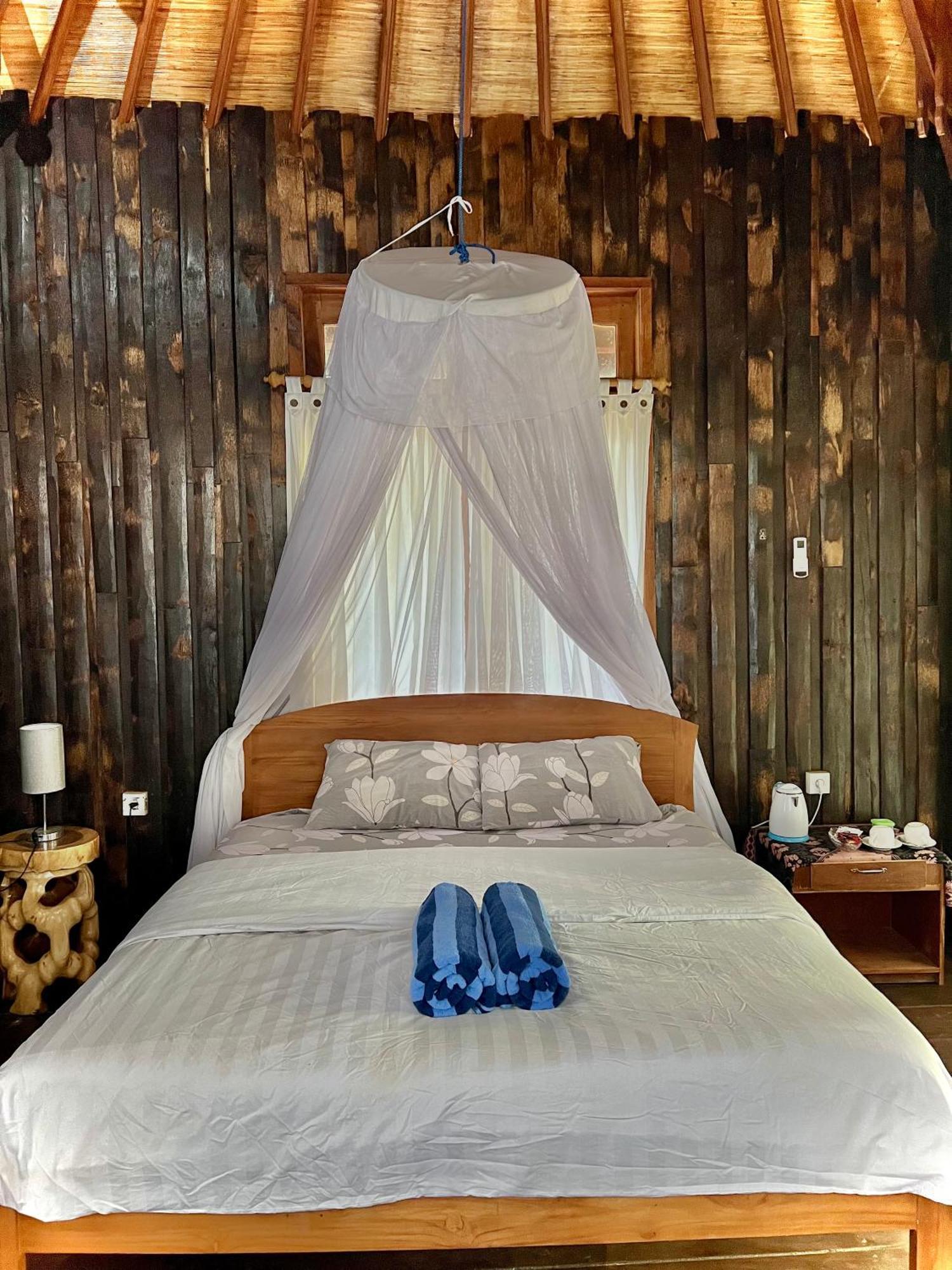 Bronze Bungalows Gili Meno Buitenkant foto