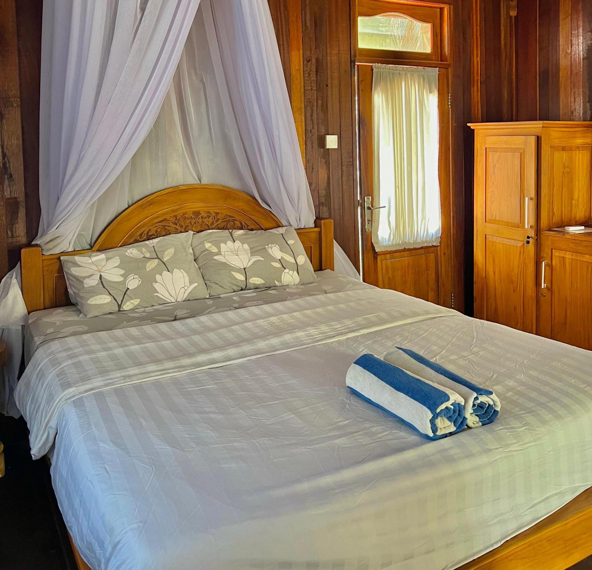 Bronze Bungalows Gili Meno Buitenkant foto